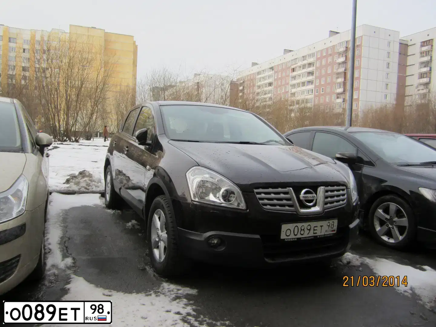 Фото автомобиля NISSAN QASHQAI, 2009 — госномер О089ЕТ98. Цвет: ФИОЛЕТОВЫЙ