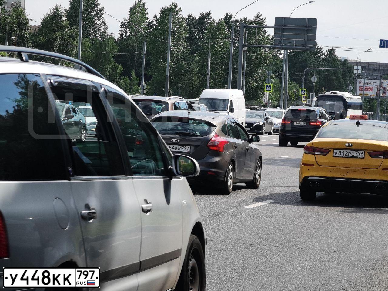 Фото автомобиля HYUNDAI I30, 2010 — госномер Н871ОВ790. Цвет: синий