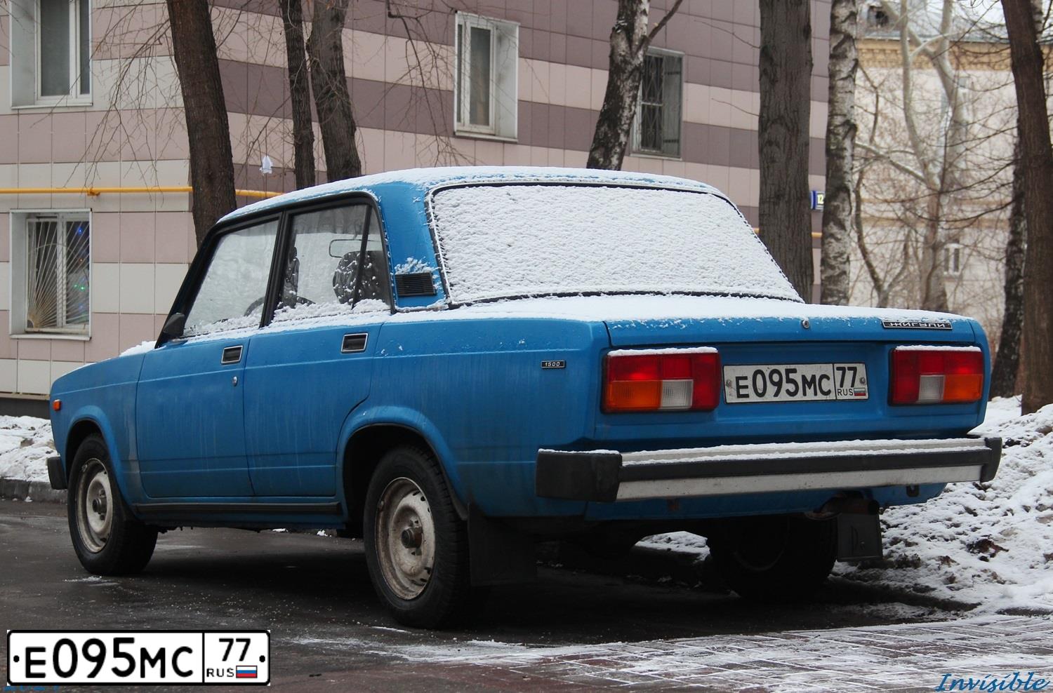 Фото автомобиля LADA 2105, 1996 — госномер Е095МС77. Цвет: ГОЛУБОЙ