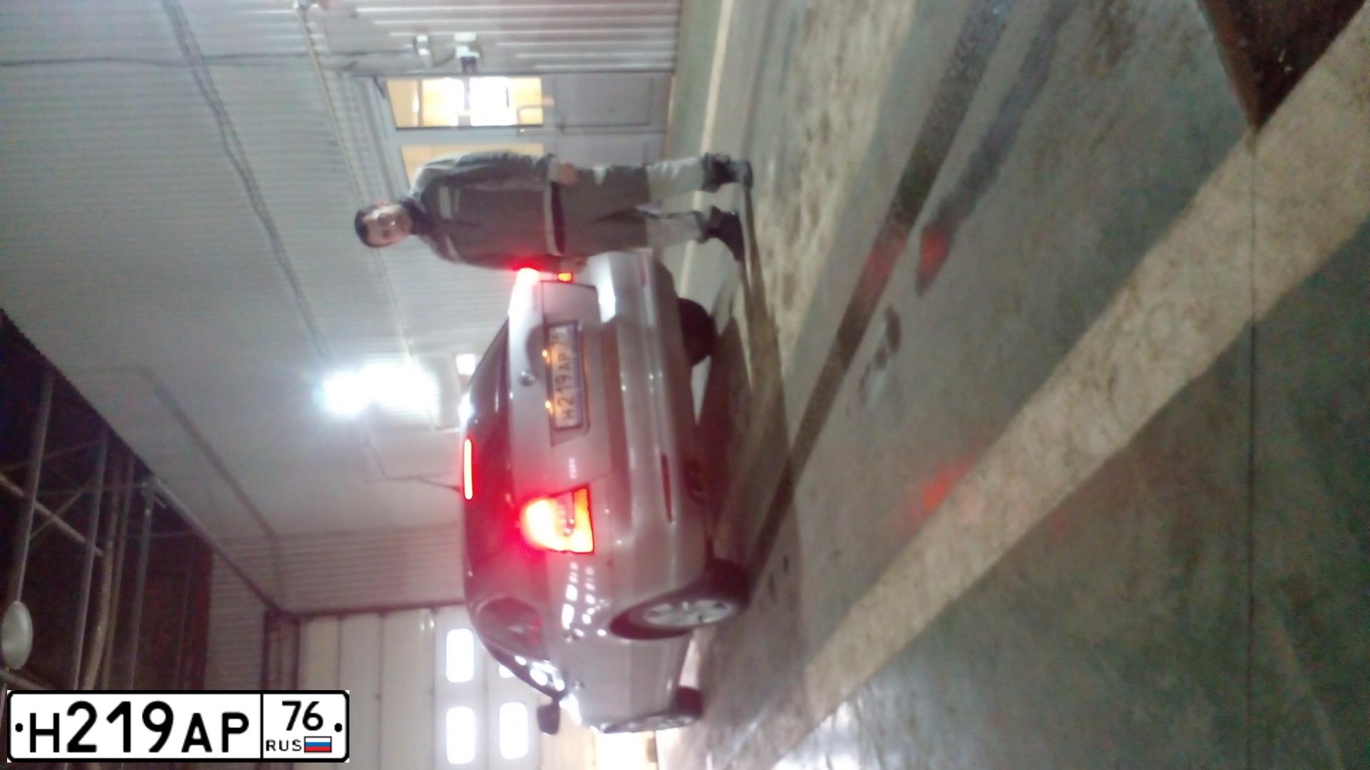Фото автомобиля SKODA OCTAVIA, 2011 — госномер Р646ХУ180. Цвет: СЕРЫЙ