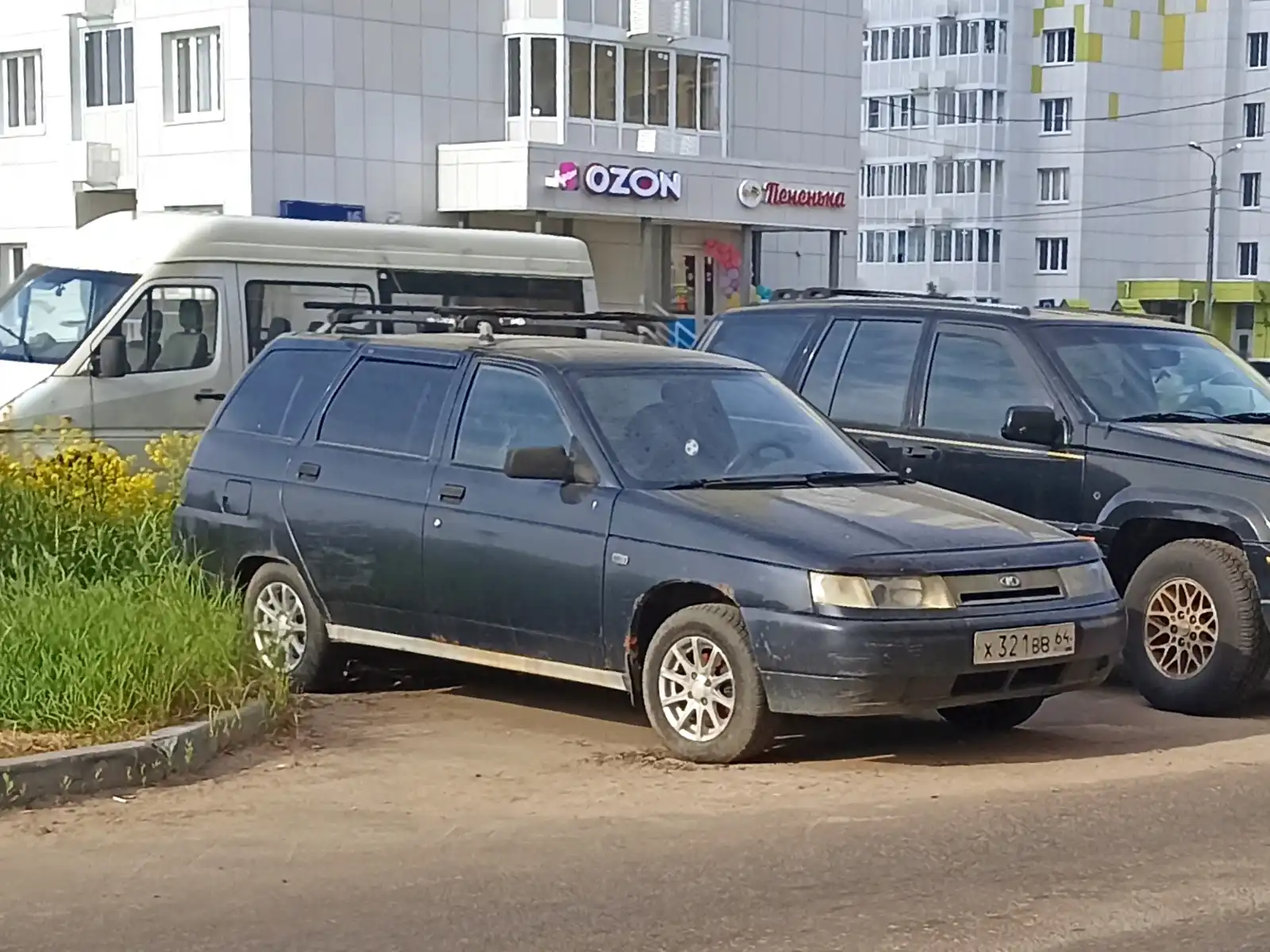 Фото автомобиля VOLKSWAGEN PASSAT, 2009 — госномер Х321ВВ64. Цвет: ЧЕРНЫЙ