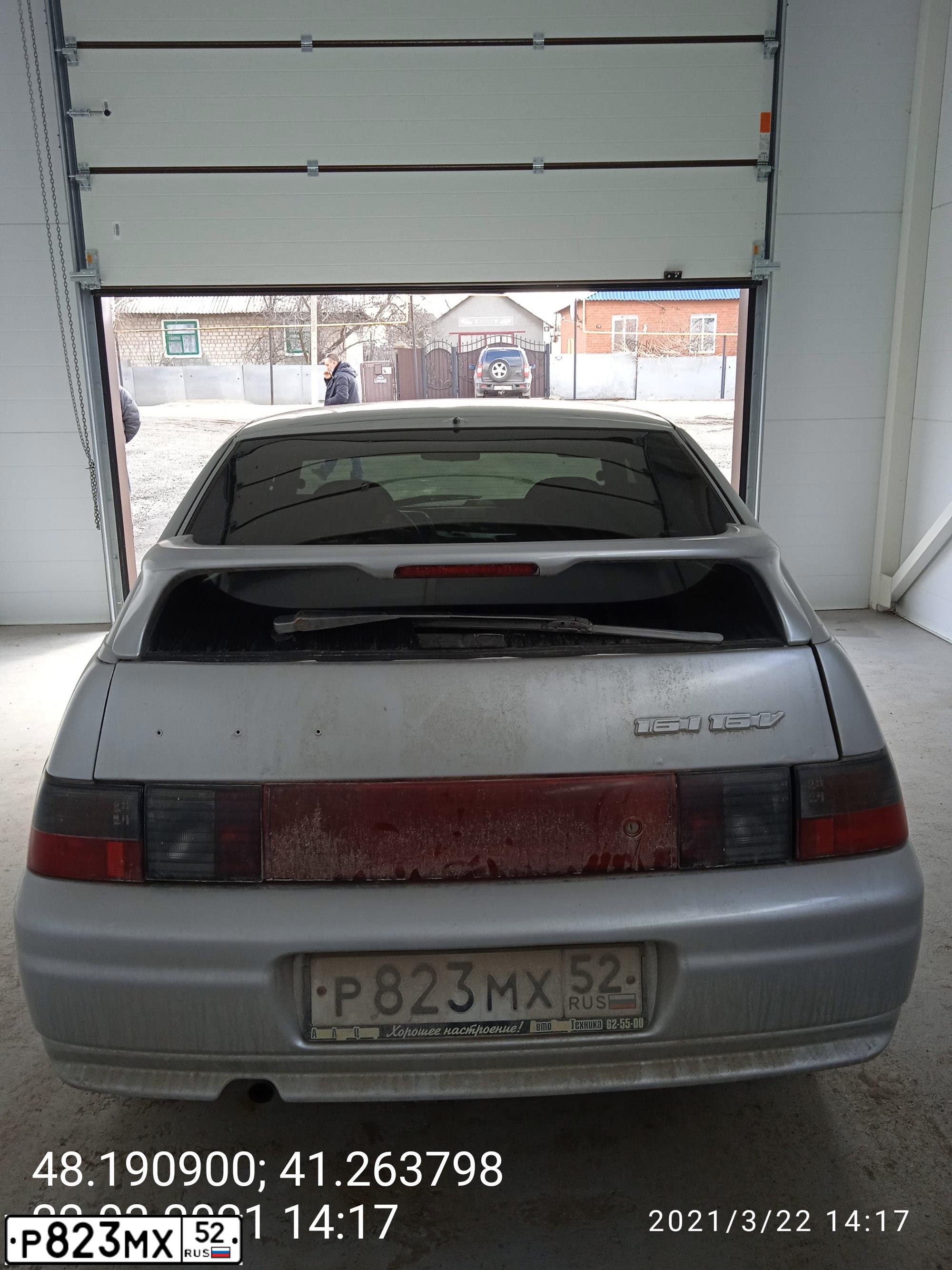 Фото автомобиля LADA 2112, 2005 — госномер Е172ВМ761. Цвет: СВЕТЛО-СЕРЕБРИСТЫЙ МЕТ.