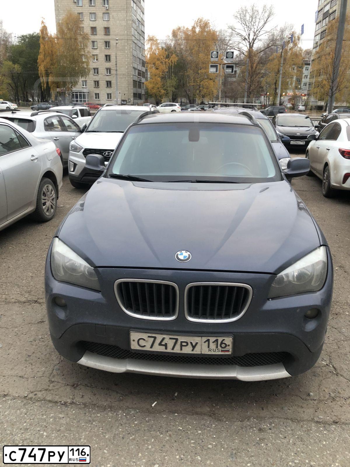 Фото автомобиля BMW X1, 2011 — госномер С747РУ116. Цвет: синий