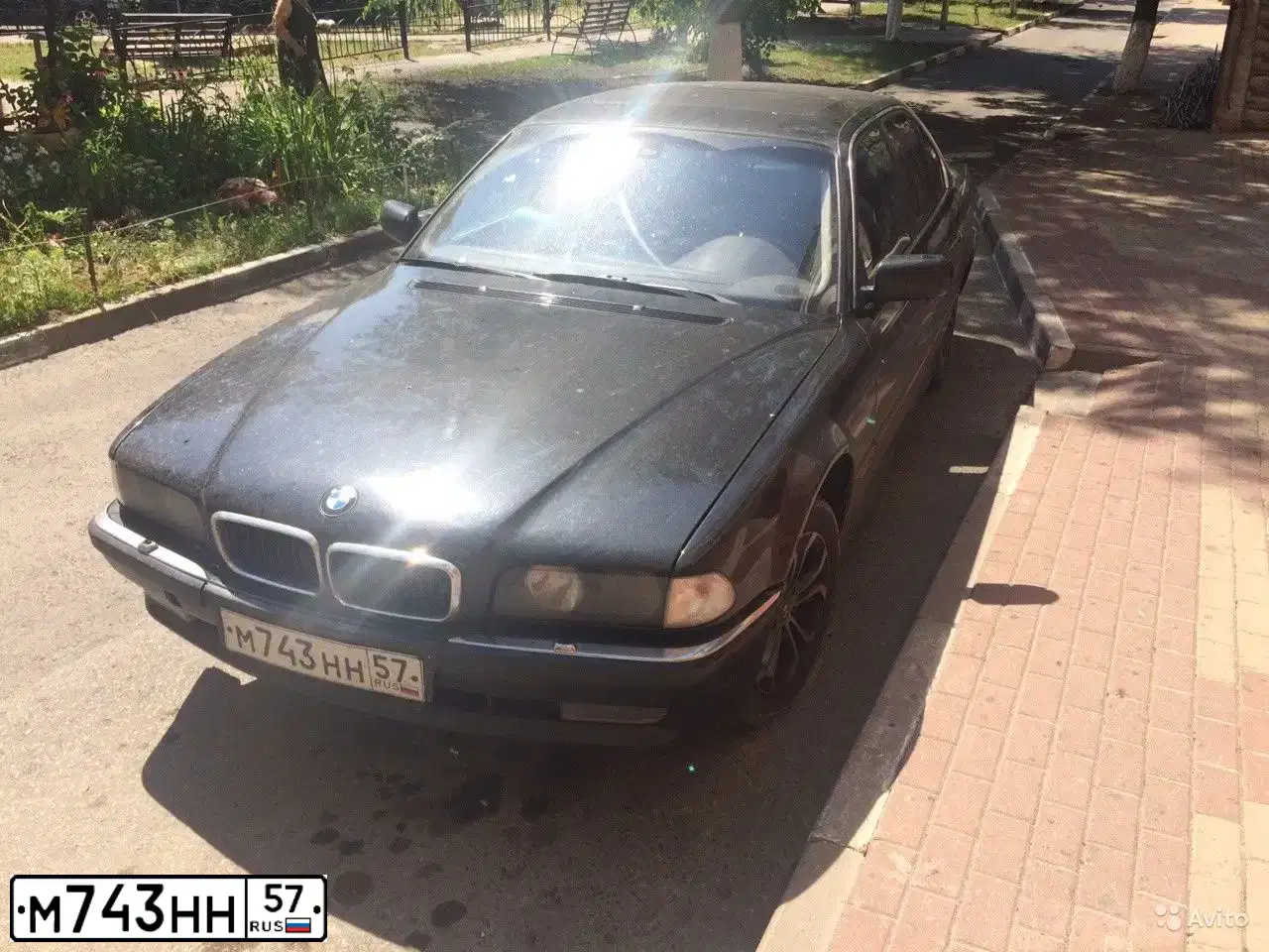 Фото автомобиля BMW SERIE 7, 1998 — госномер Т327МВ31. Цвет: ЧЕРНЫЙ