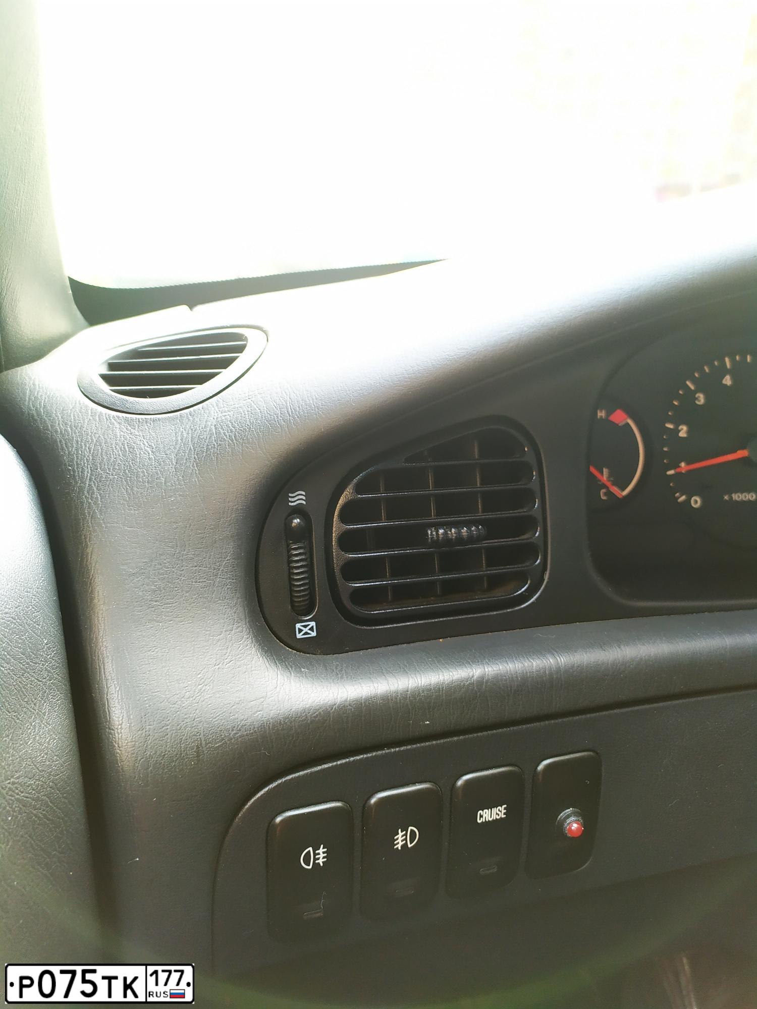 Фото автомобиля HYUNDAI SONATA, 1998 — госномер К848ВА184. Цвет: СЕРЫЙ