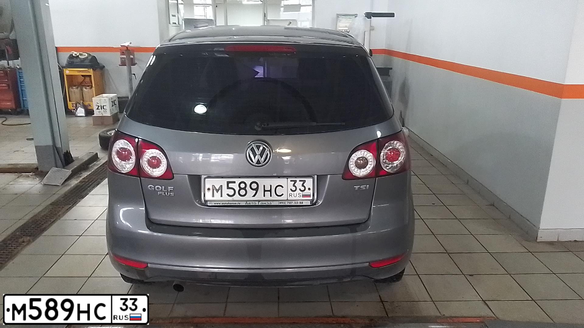 Фото автомобиля VOLKSWAGEN GOLF PLUS, 2011 — госномер Х086МК152. Цвет: СЕРЫЙ