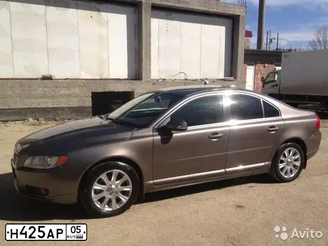 Фото автомобиля VOLVO S80, 2008 — госномер Х291КС174. Цвет: СВЕТЛО-КОРИЧНЕВЫЙ