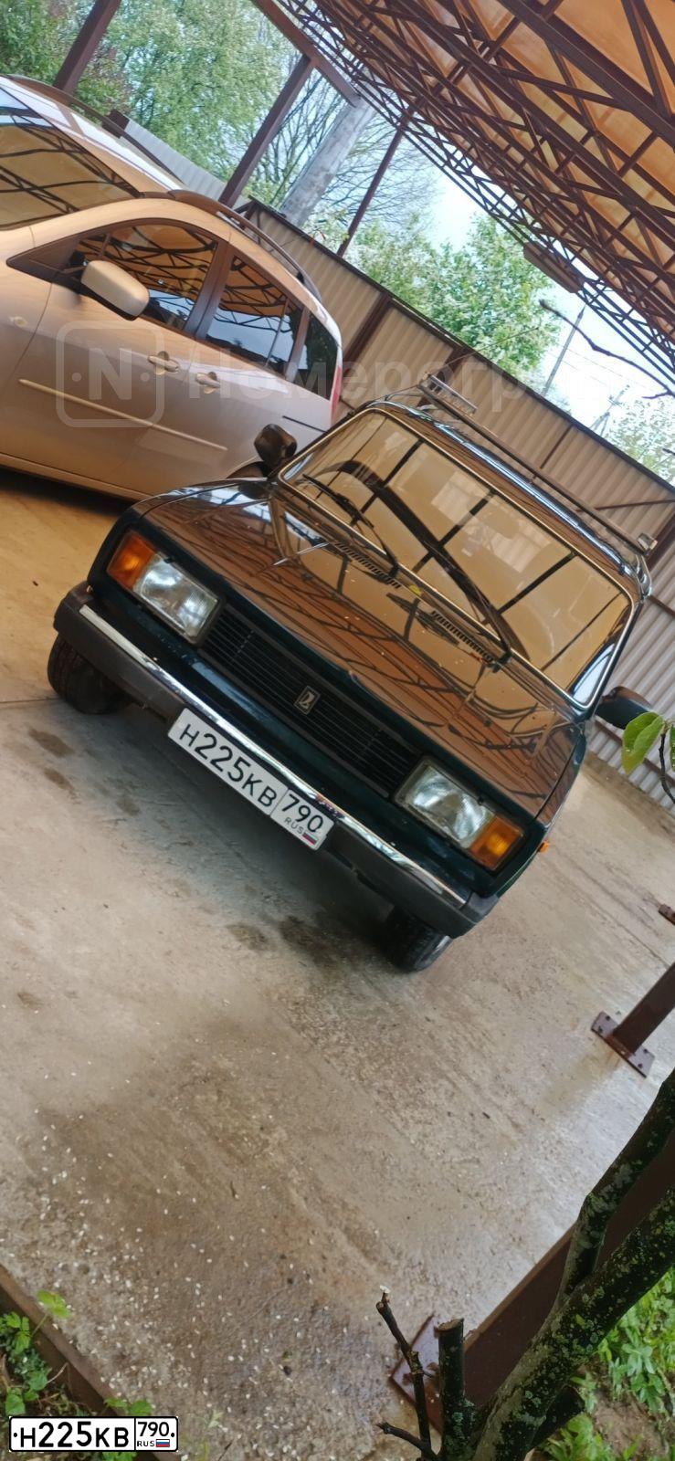 Фото автомобиля LADA 2104, 2005 — госномер У272УО90. Цвет: ЗЕЛЕНЫЙ АВОКАДО