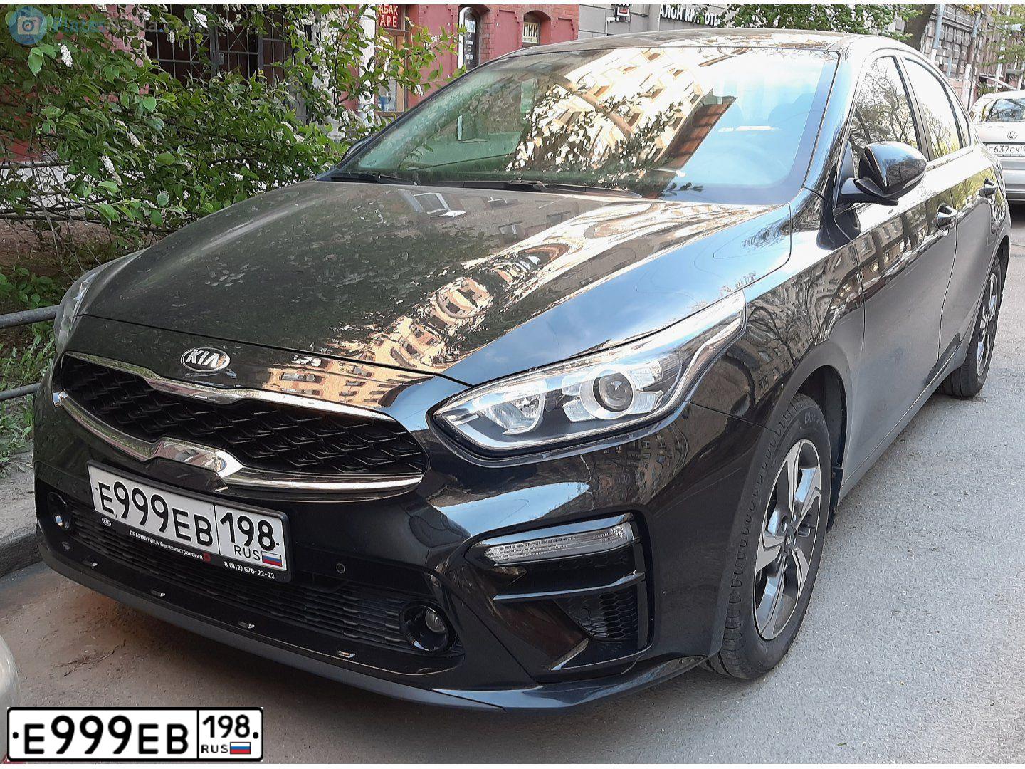 Фото автомобиля KIA MAGENTIS / OPTIMA, 2019 — госномер К463ММ198. Цвет: синий