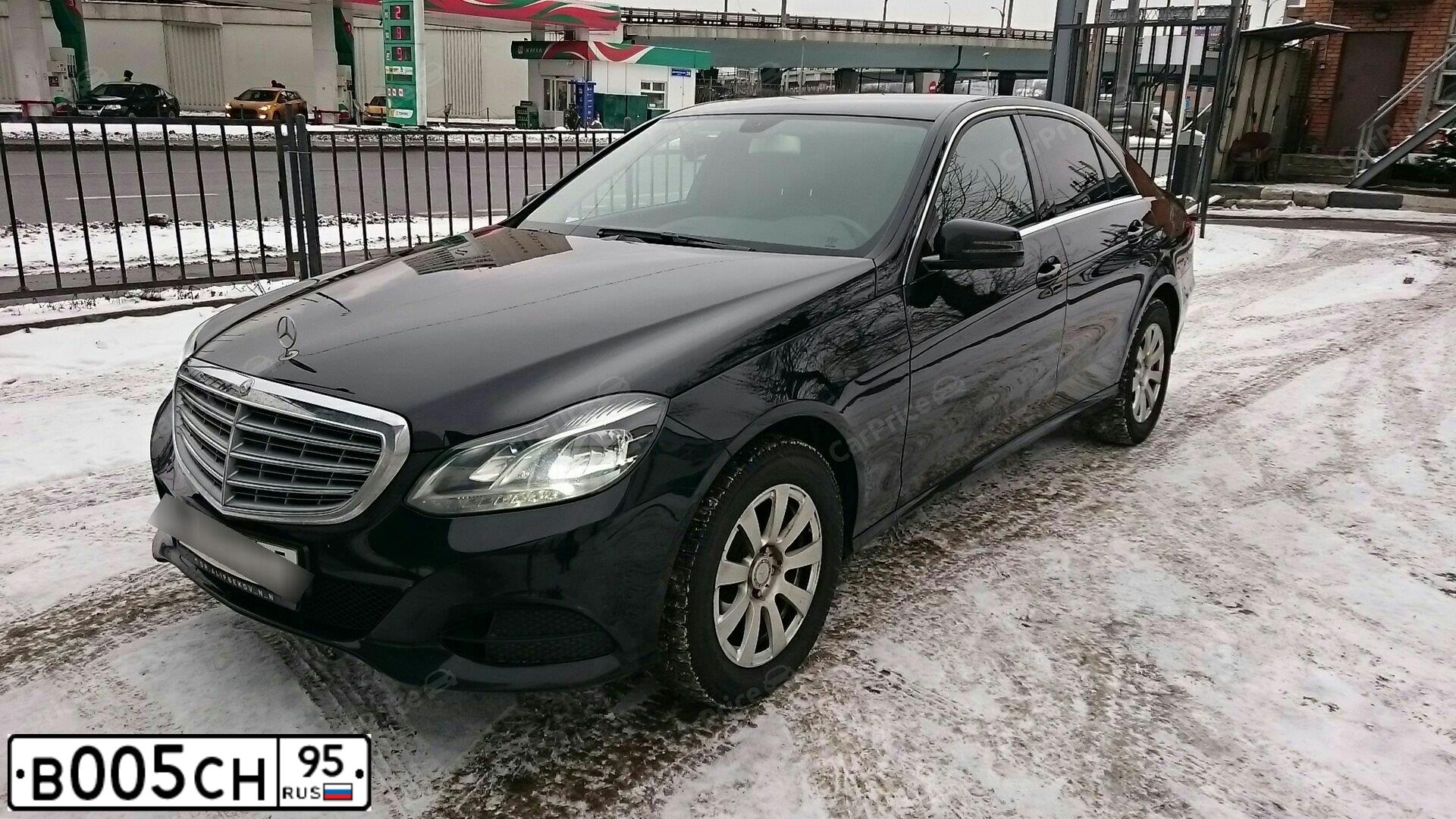 Фото автомобиля MERCEDES E-KLASSE, 2015 — госномер В982НС790. Цвет: ЧЕРНЫЙ