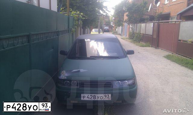 Фото автомобиля LADA 2112 LADA, 2004 — госномер М138АМ82. Цвет: Темно-зеленый