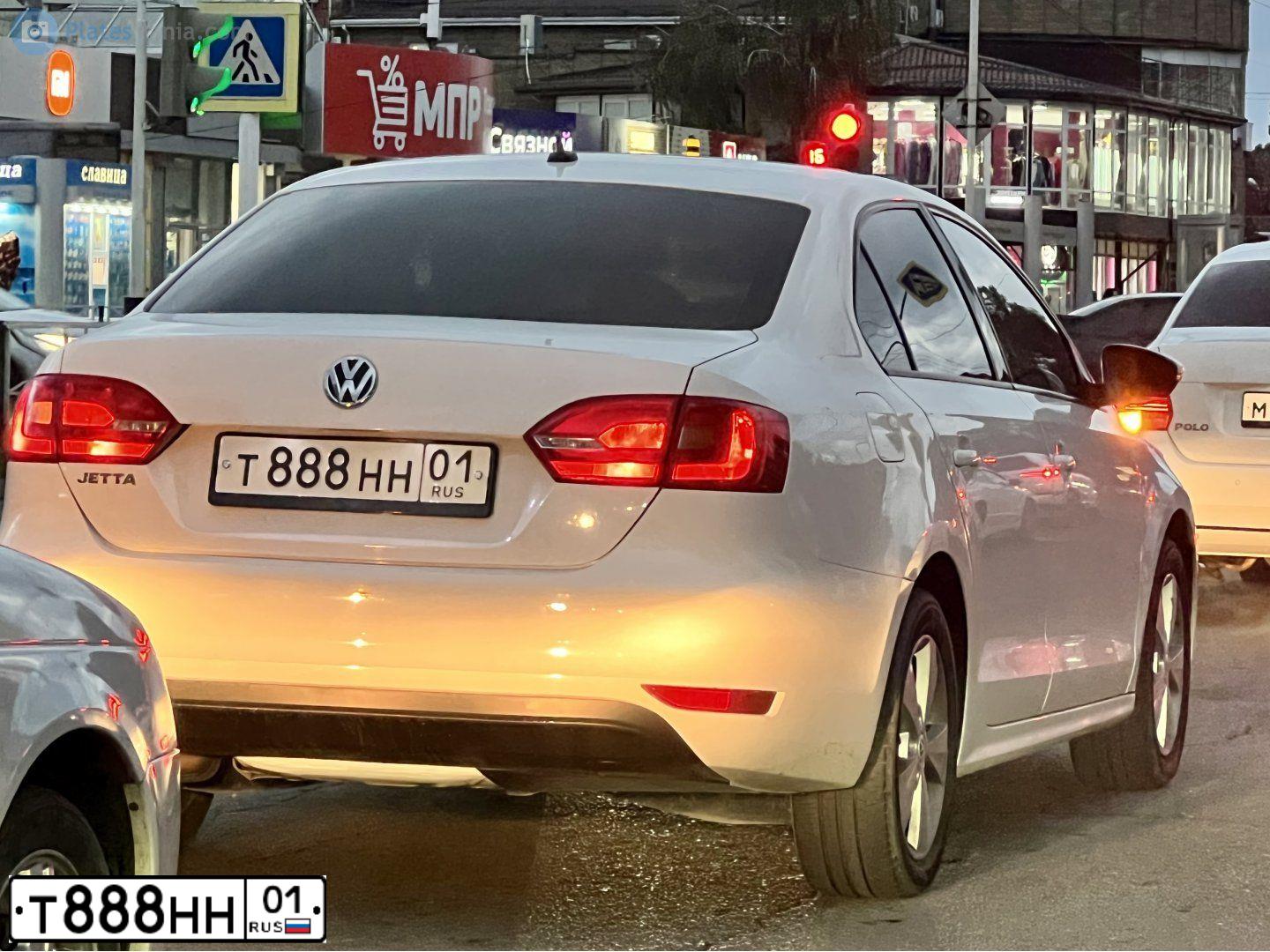 Фото автомобиля VOLKSWAGEN GOLF, 2001 — госномер Е251ВТ164. Цвет: ЧЕРНЫЙ