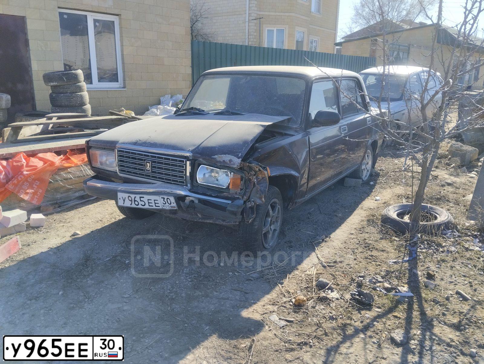 Фото автомобиля LADA 2107, 2007 — госномер У965ЕЕ30. Цвет: ТЕМНО-ВИШНЕВЫЙ