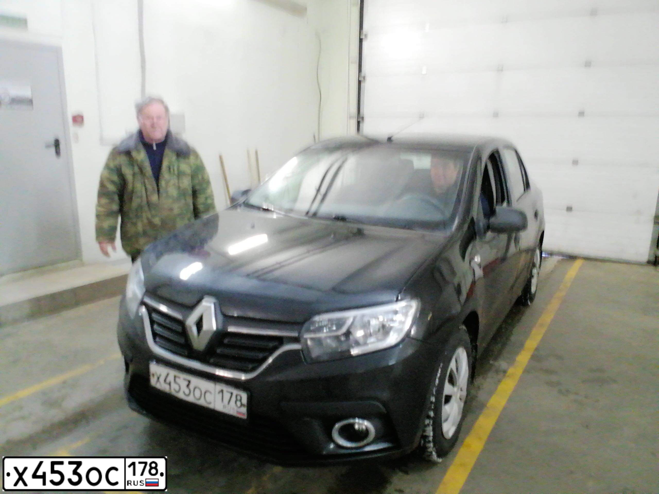 Фото автомобиля RENAULT LOGAN, 2017 — госномер Х453ОС178. Цвет: ЧЕРНЫЙ