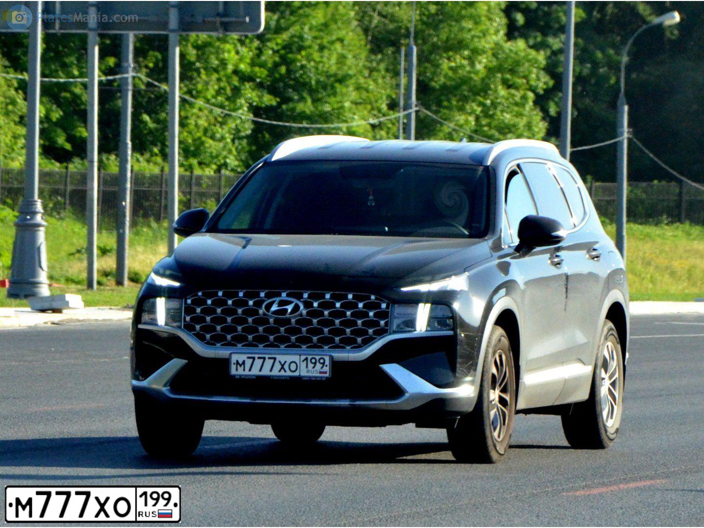 Фото автомобиля TOYOTA LAND CRUISER 200, 2018 — госномер Х151НН05. Цвет: ЧЕРНЫЙ