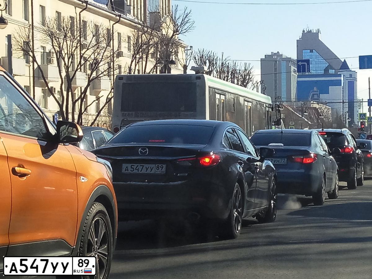 Фото автомобиля MAZDA 6, 2015 — госномер А547УУ89. Цвет: ЧЕРНЫЙ