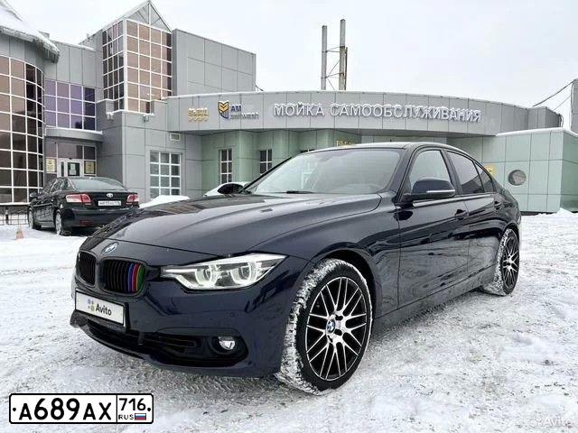 Фото автомобиля BMW SERIE 3, 2017 — госномер Р497СН716. Цвет: Темно-синий