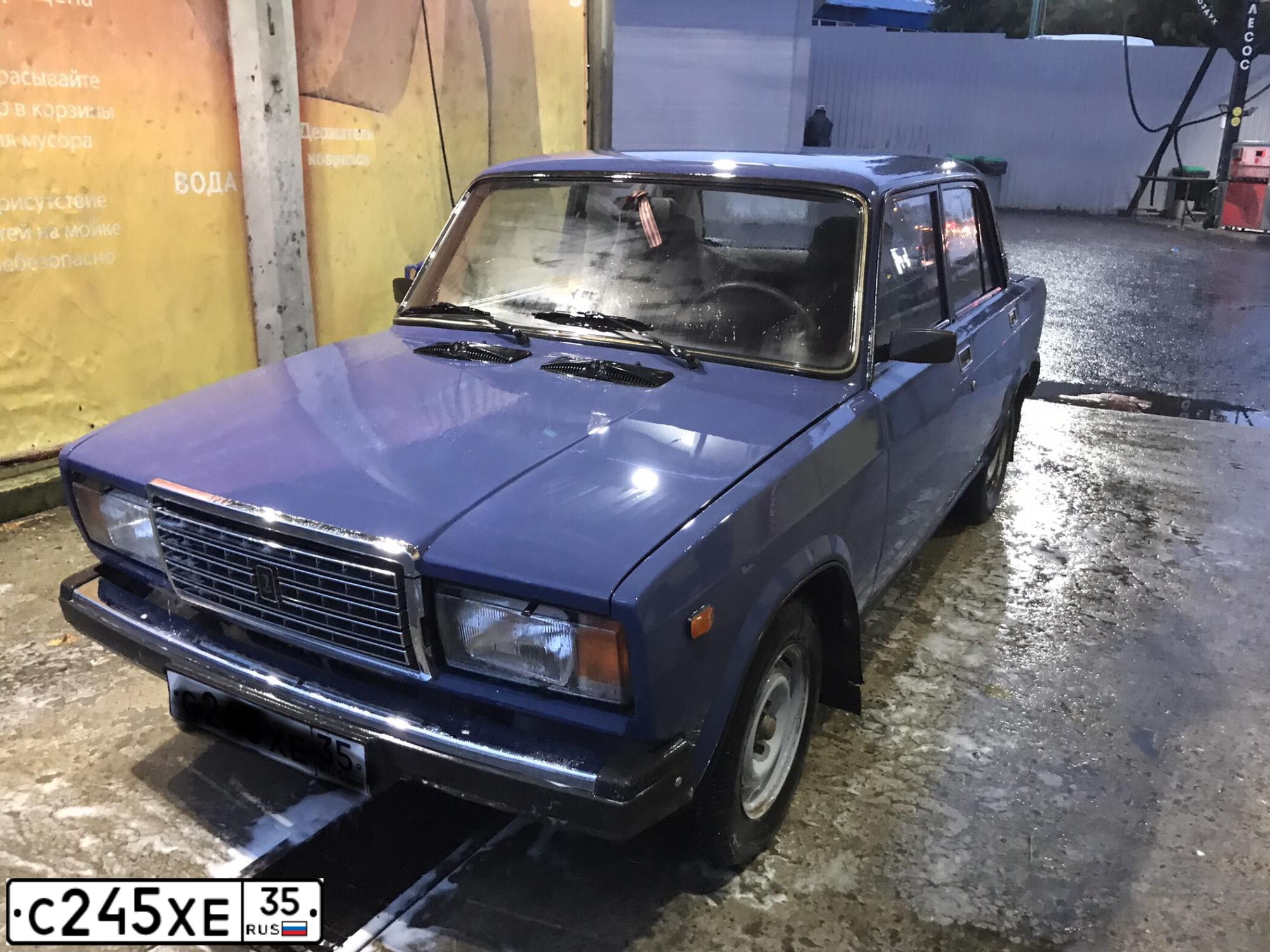 Фото автомобиля LADA 2107, 2006 — госномер С245ХЕ35. Цвет: синий