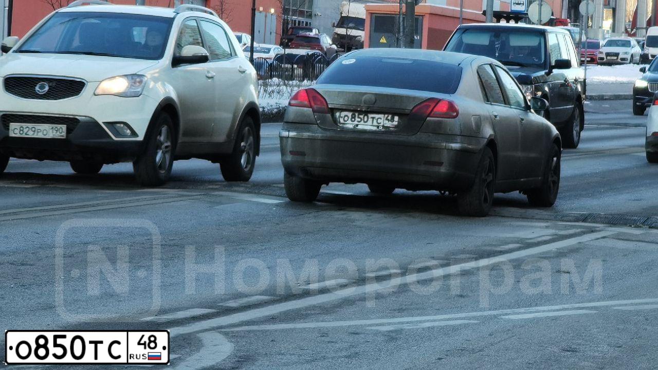 Фото автомобиля BRILLIANCE M 1 /ZHONGHUA/, 2008 — госномер М474АУ136. Цвет: Серебристый