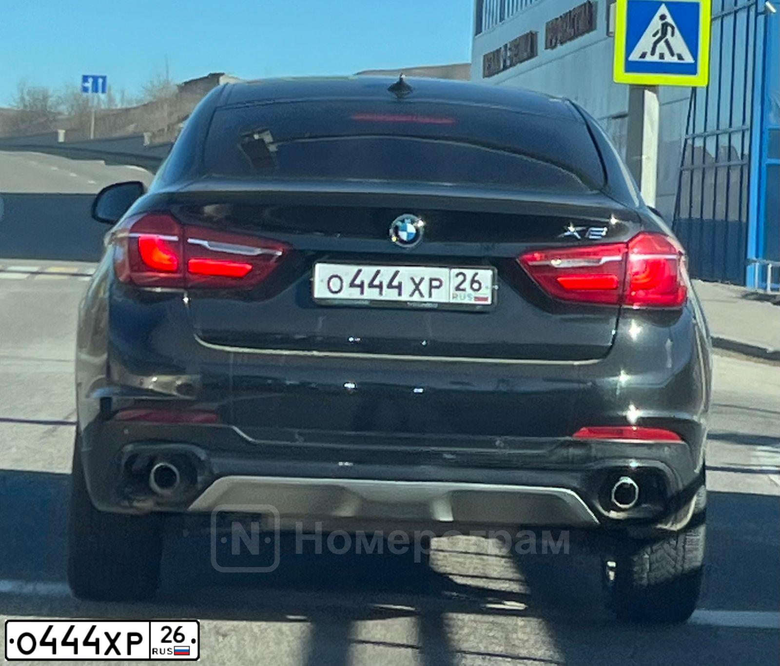 Фото автомобиля BMW X6, 2015 — госномер О444ХР26. Цвет: ЧЕРНЫЙ