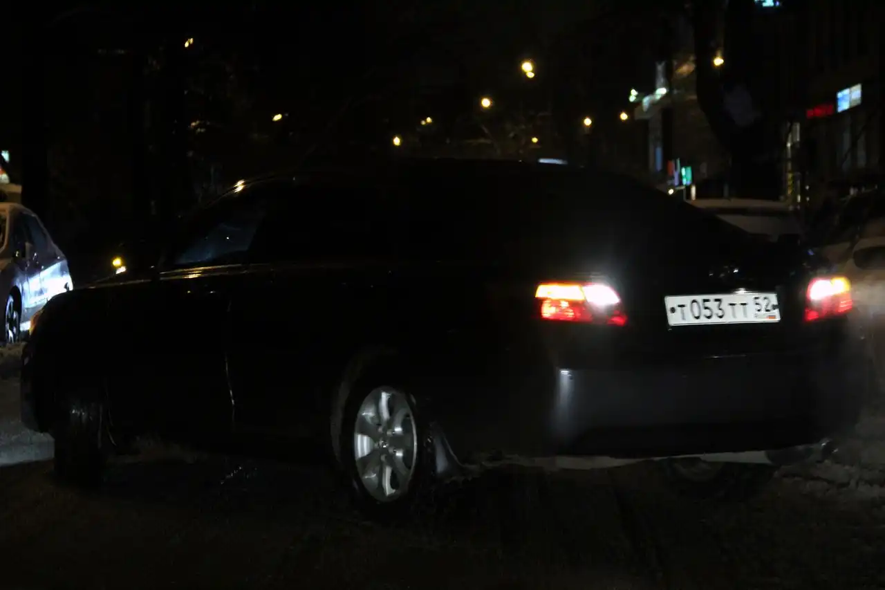 Фото автомобиля TOYOTA CAMRY, 2010 — госномер Н556ТН152. Цвет: СЕРЫЙ
