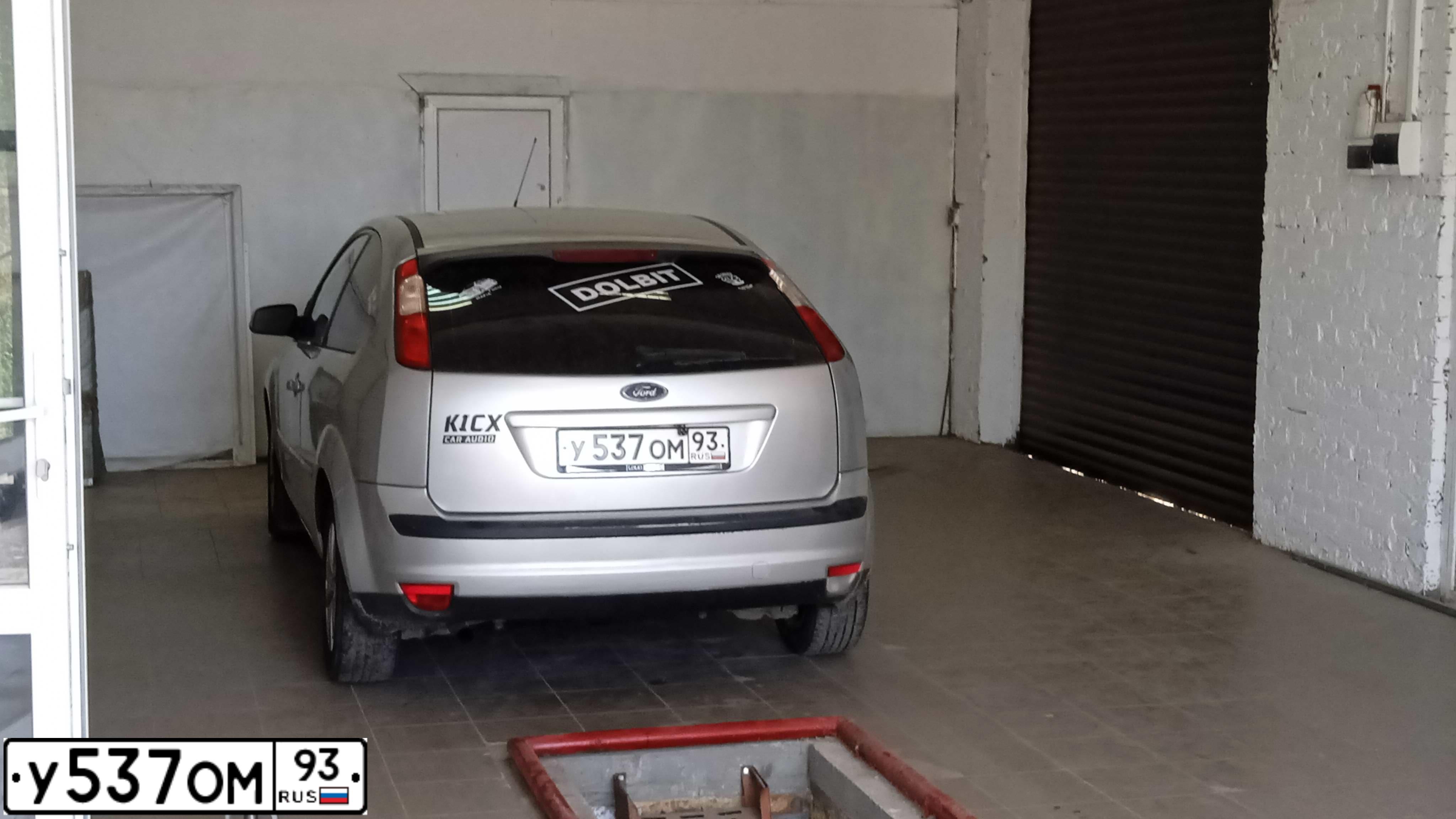 Фото автомобиля FORD FOCUS, 2007 — госномер У537ОМ93. Цвет: Серебристый
