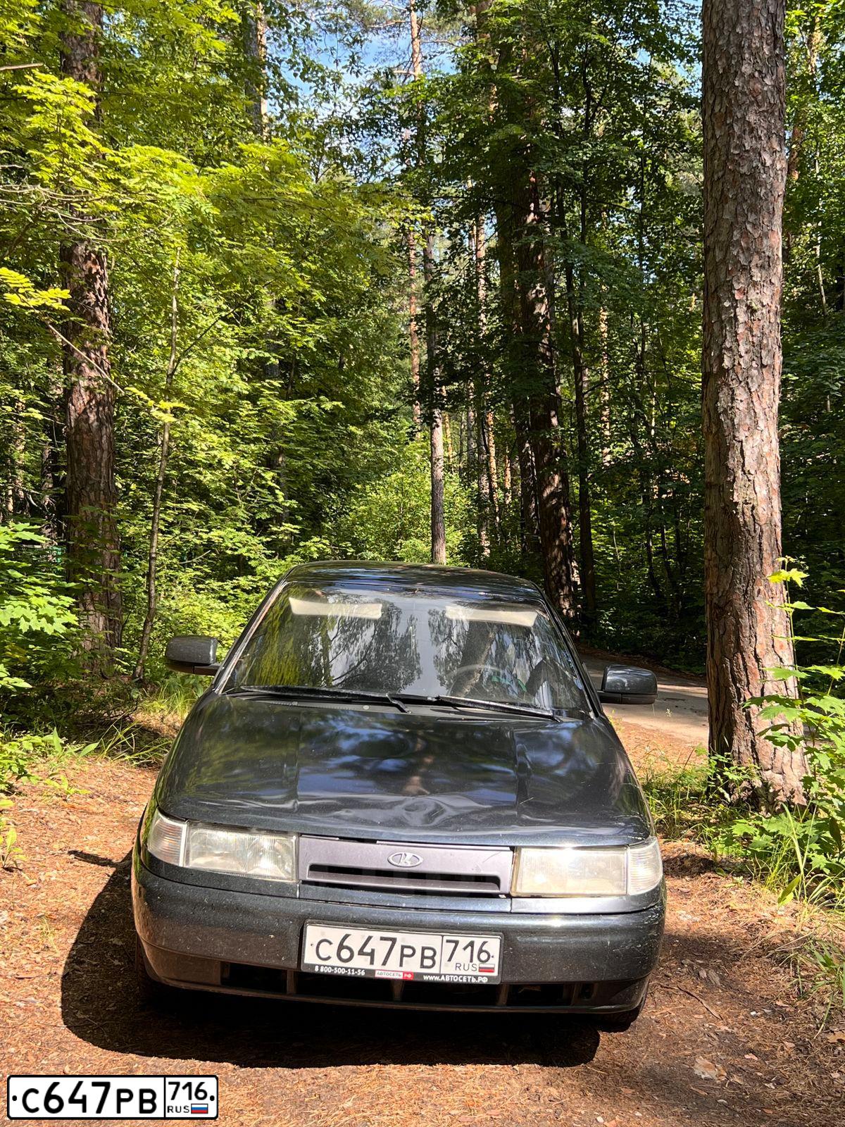 Фото автомобиля LADA 2112 LADA, 2007 — госномер С647РВ716. Цвет: ГРАФИТ МЕТАЛЛИК