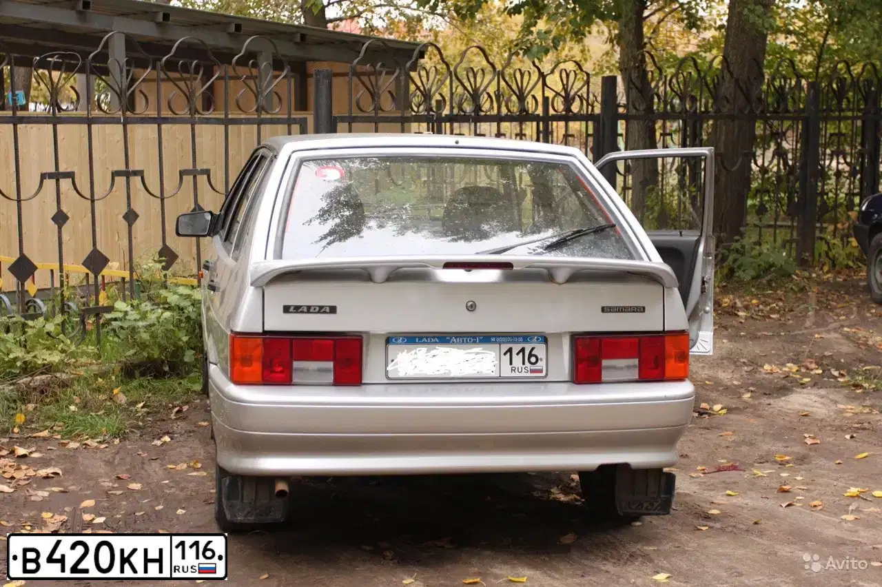 Фото автомобиля LADA 2114 SAMARA, 2010 — госномер В420КН116. Цвет: СВЕТЛО-СЕРЕБРИСТЫЙ МЕТАЛЛ