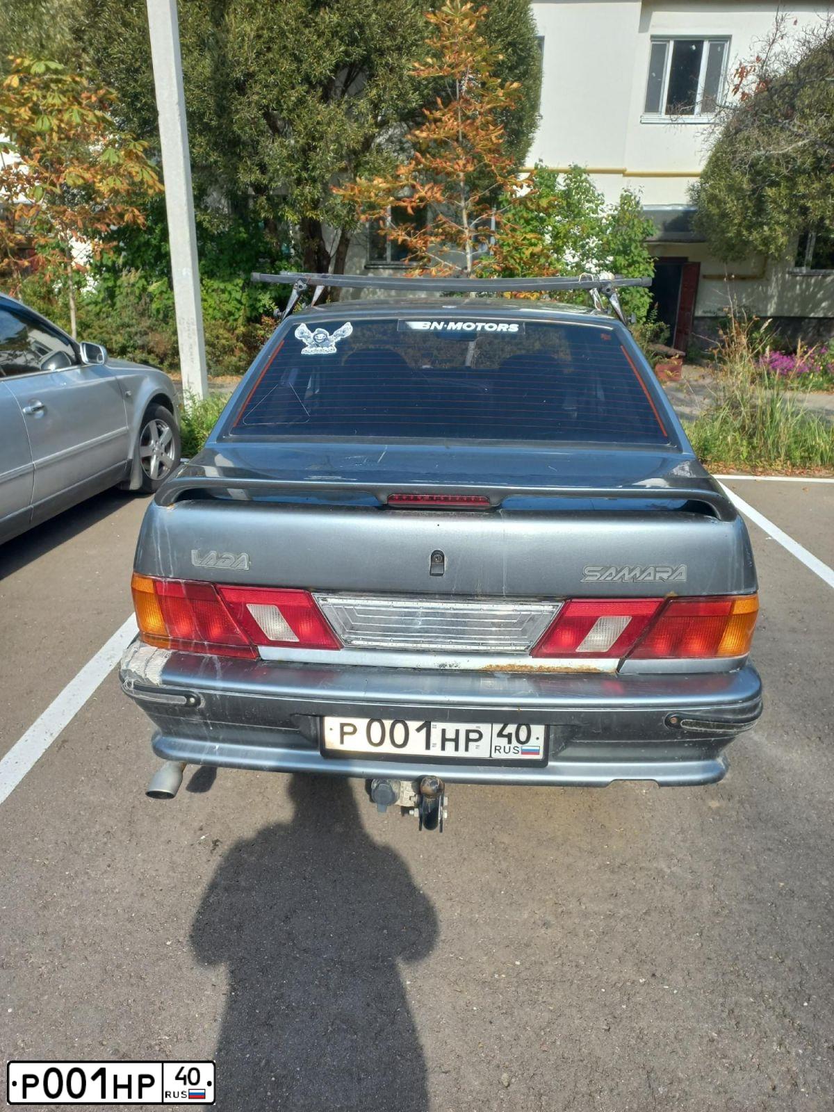 Фото автомобиля LADA 2115 SAMARA, 2006 — госномер Р001НР40. Цвет: СРЕДНИЙ СЕРО-ЗЕЛЕНЫЙ МЕТ