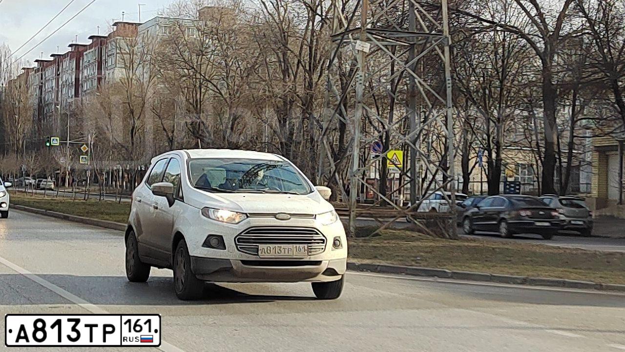 Фото автомобиля FORD ECOSPORT, 2018 — госномер А813ТР161. Цвет: БЕЛЫЙ