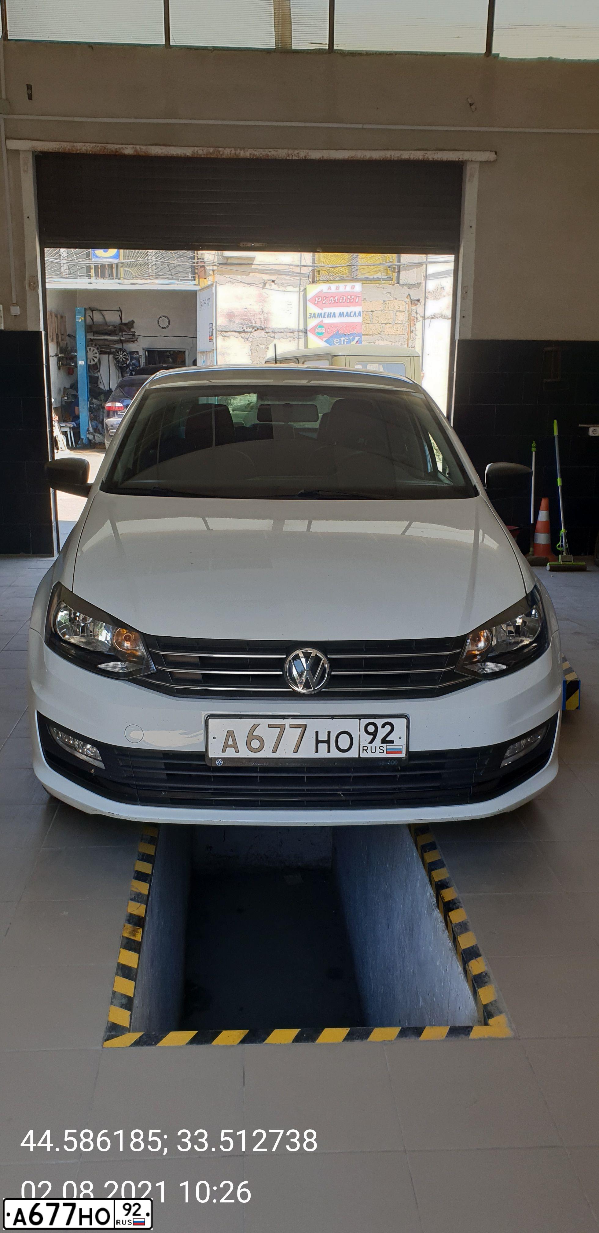Фото автомобиля VOLKSWAGEN POLO, 2016 — госномер В536КН92. Цвет: Белый