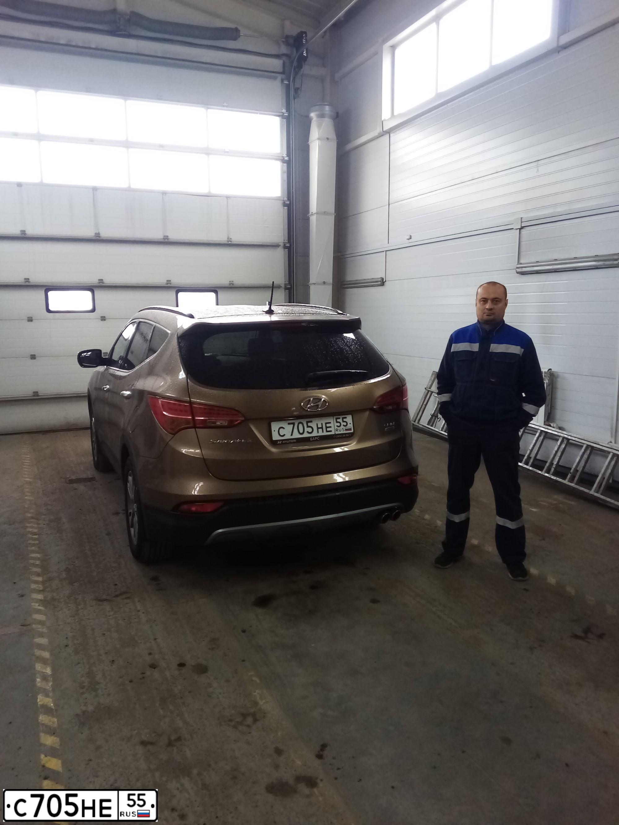 Фото автомобиля HYUNDAI SANTA FE, 2012 — госномер Х945ТХ55