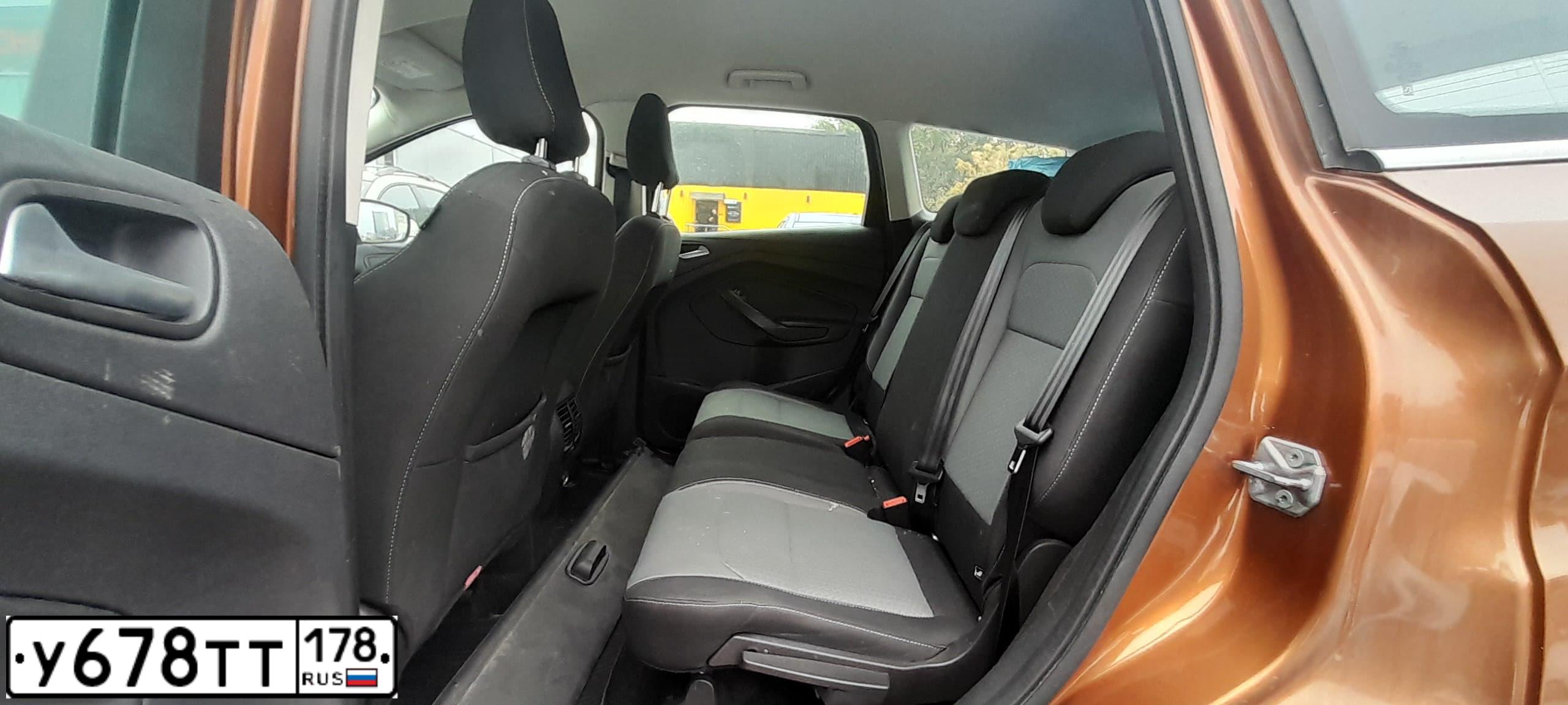 Фото автомобиля FORD KUGA, 2017 — госномер Т883НК39. Цвет: Коричневый