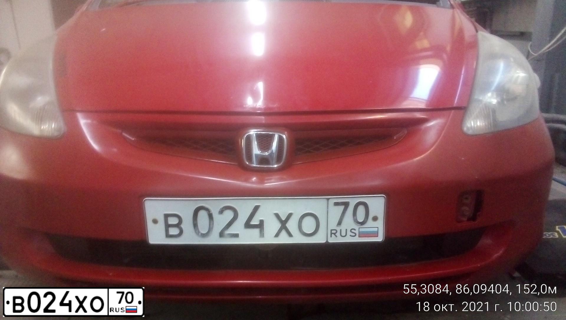 Фото автомобиля HONDA FIT, 2002 — госномер С142НК142