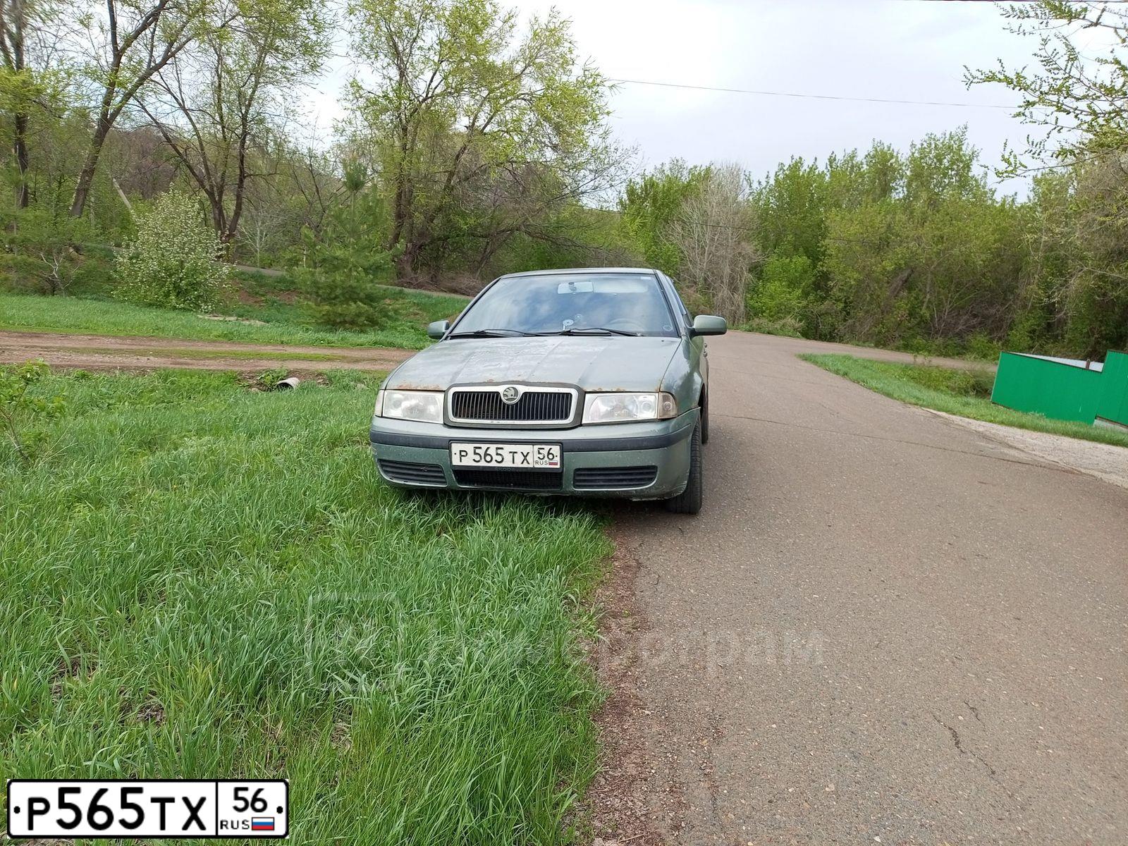 Фото автомобиля SKODA OCTAVIA, 2002 — госномер Р565ТХ56. Цвет: ЗЕЛЕНЫЙ