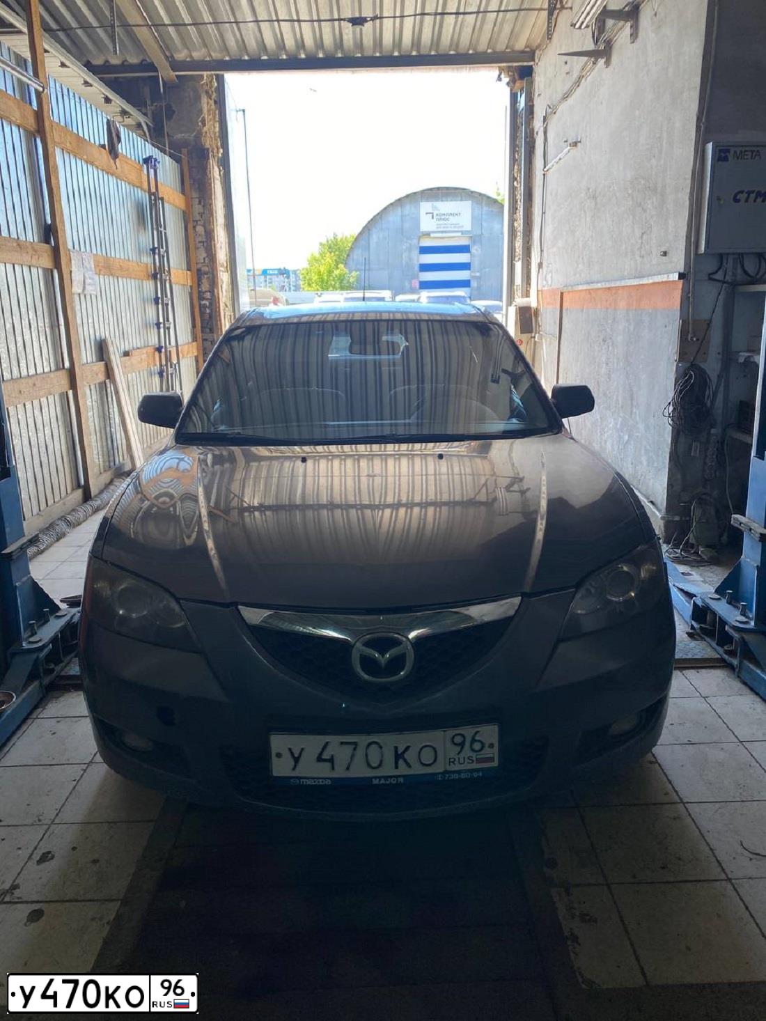 Фото автомобиля MAZDA 3, 2008 — госномер Т347НЕ196. Цвет: СЕРЫЙ