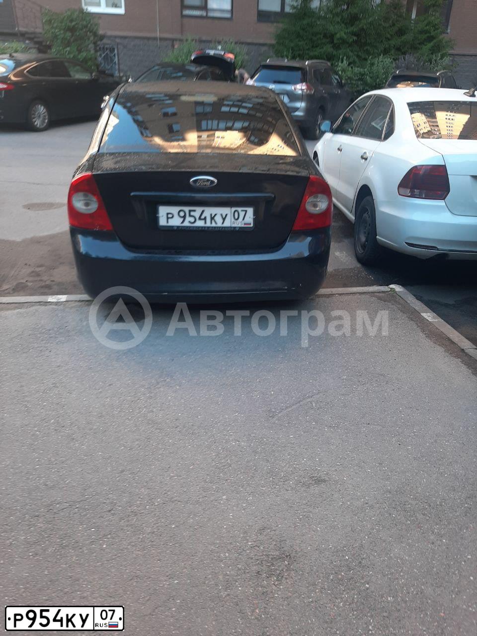 Фото автомобиля FORD FOCUS, 2011 — госномер Р954КУ07. Цвет: ЧЕРНЫЙ