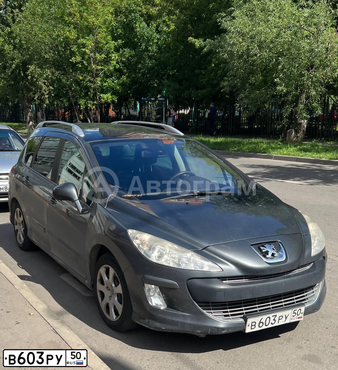 Фото автомобиля PEUGEOT 308, 2010 — госномер В603РУ50. Цвет: СЕРЫЙ ТЕМНЫЙ