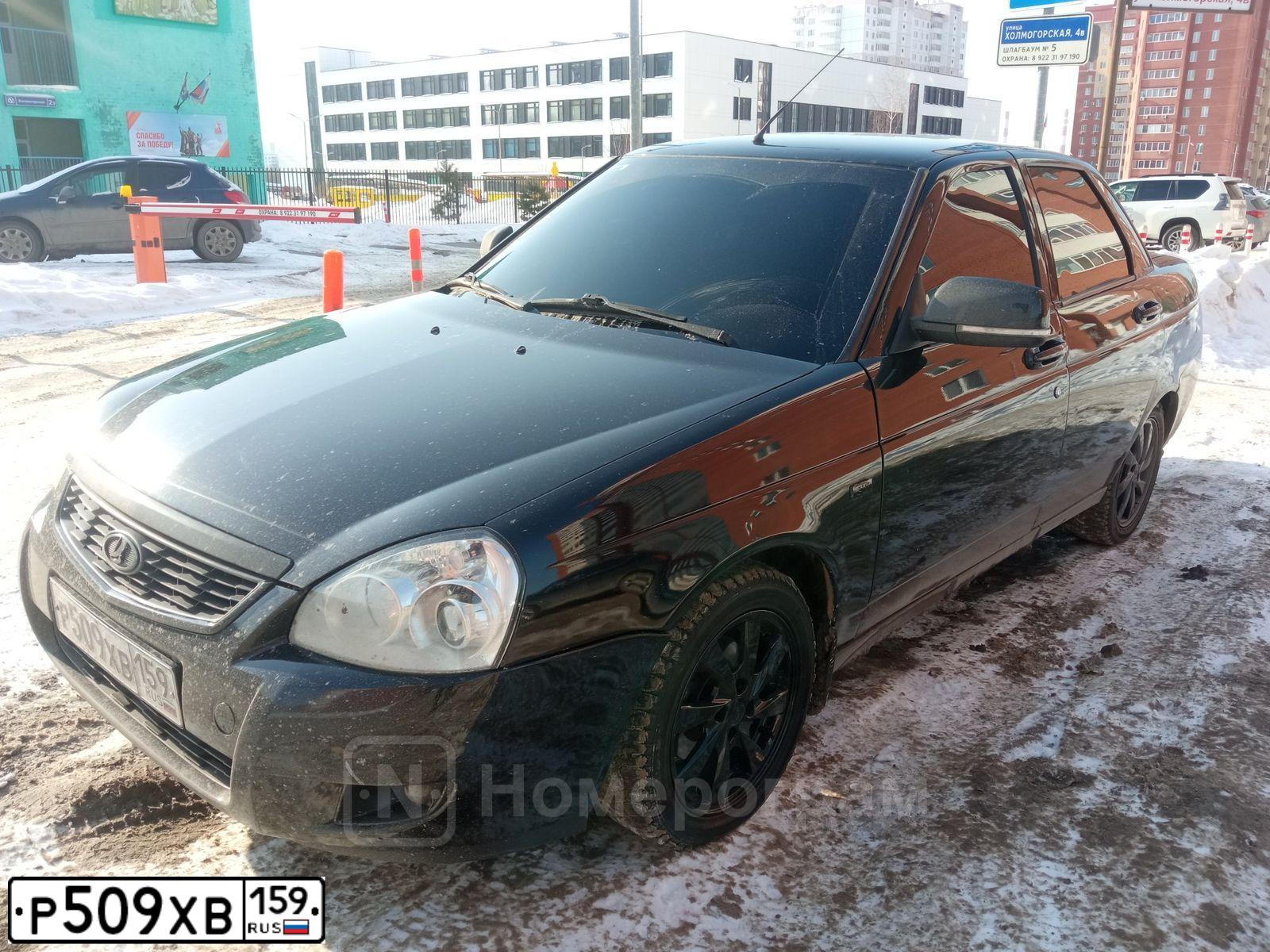 Фото автомобиля LADA 2170 PRIORA, 2013 — госномер Е059ВХ159. Цвет: Сине-Черный