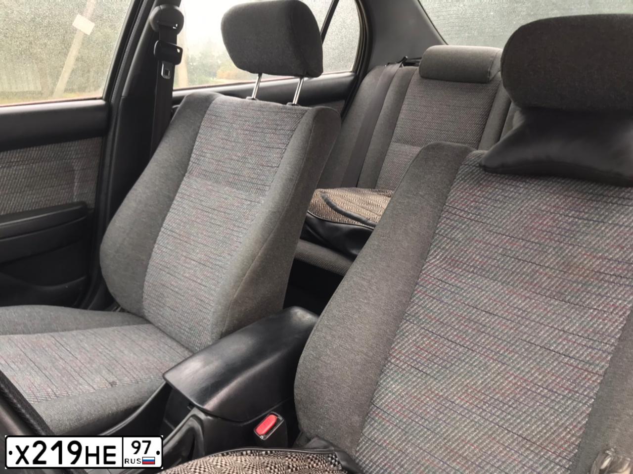 Фото автомобиля TOYOTA ТОЙОТА КАРИНА 190 Е, 1992 — госномер Х219НЕ97. Цвет: ТЕМНО-СИНИЙ