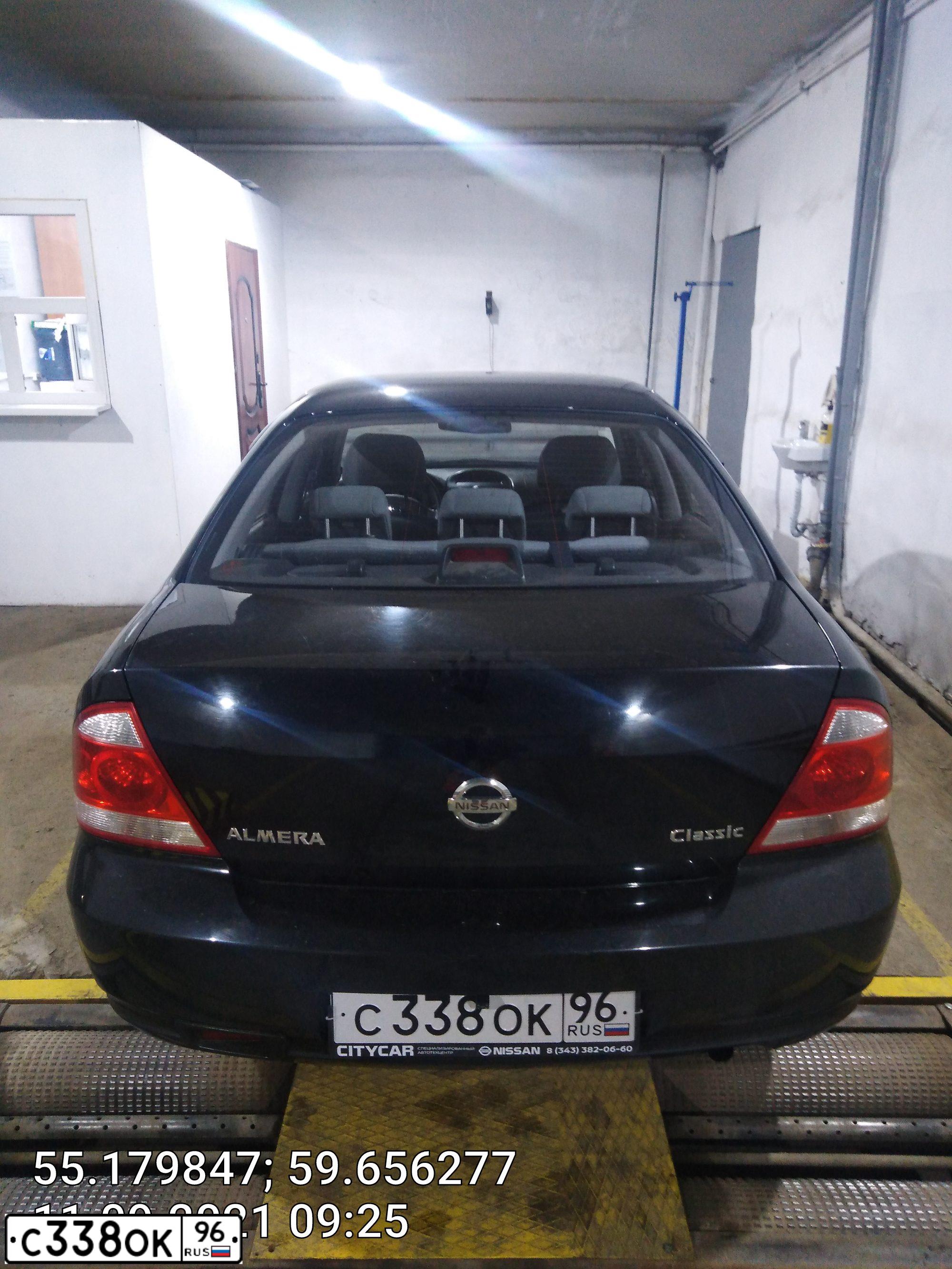 Фото автомобиля NISSAN ALMERA, 2010 — госномер О246МХ196. Цвет: ЧЕРНЫЙ