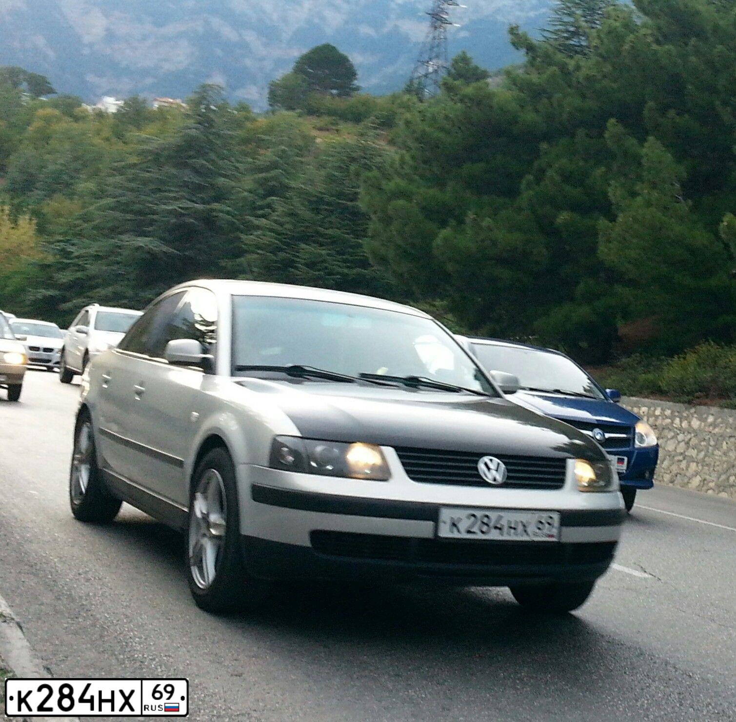 Фото автомобиля VOLKSWAGEN PASSAT, 1999 — госномер А660ХР92. Цвет: СЕРО-БЕЛЫЙ