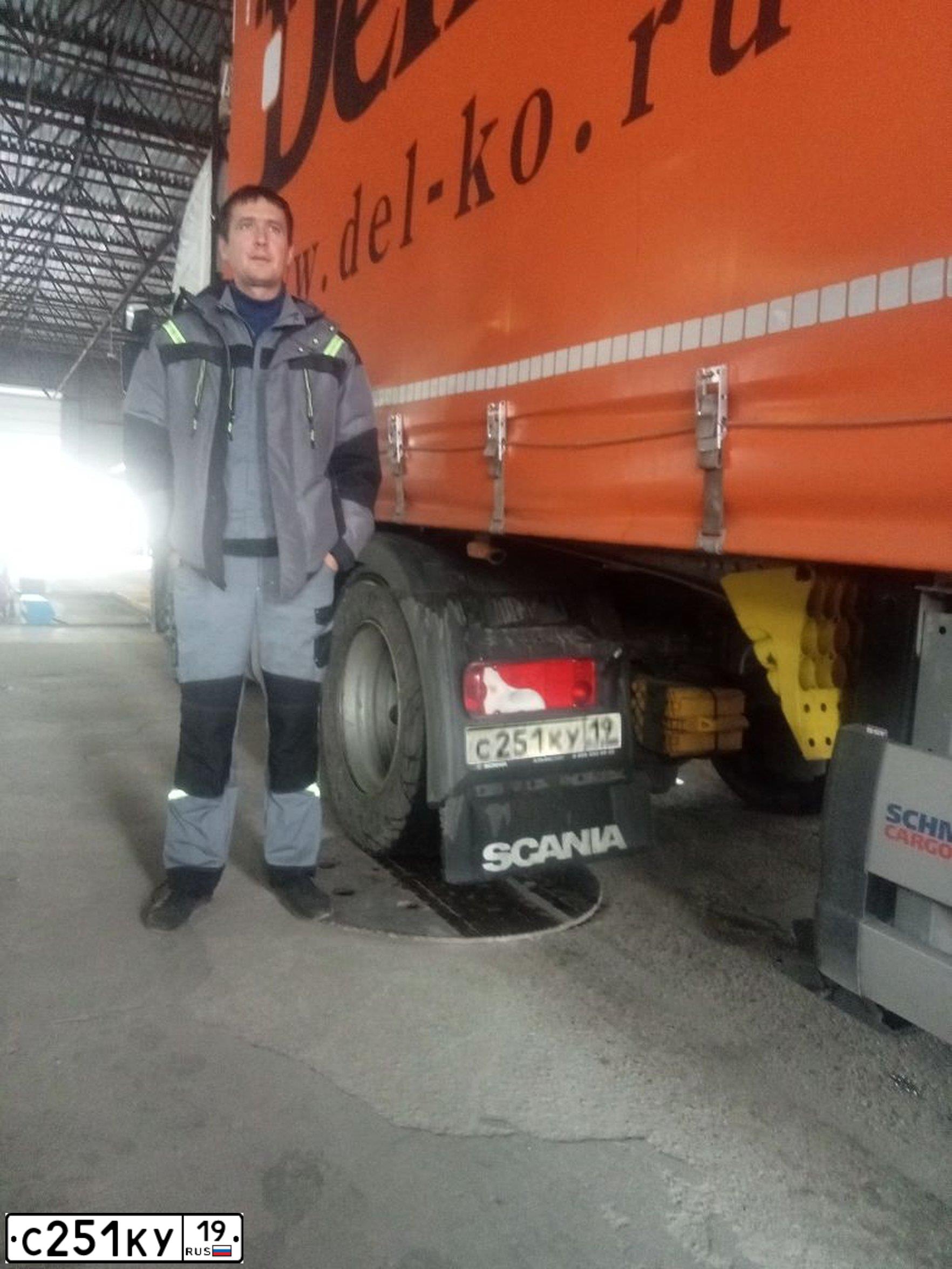 Фото автомобиля SCANIA БЕЗ МОДЕЛИ R4Х200 R500А4Х2NА, 2019 — госномер С251КУ19. Цвет: Белый