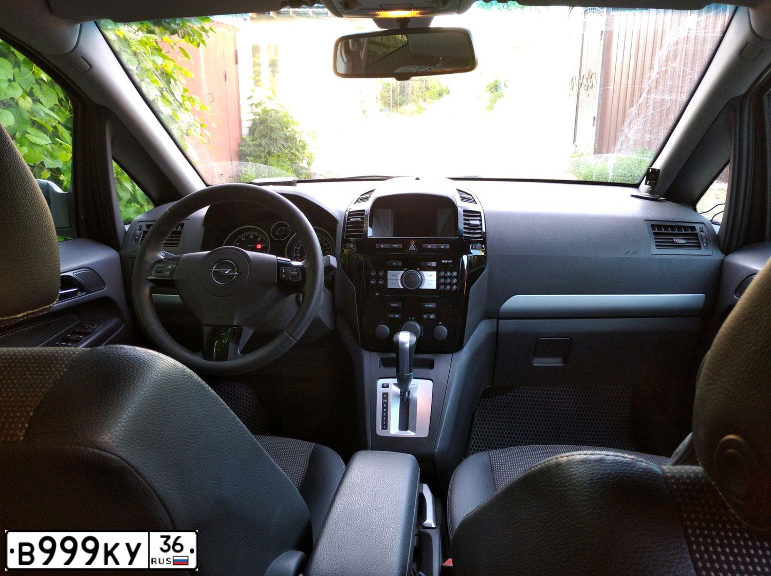 Фото автомобиля VOLKSWAGEN PASSAT, 2008 — госномер М947ЕН136. Цвет: ЧЕРНЫЙ