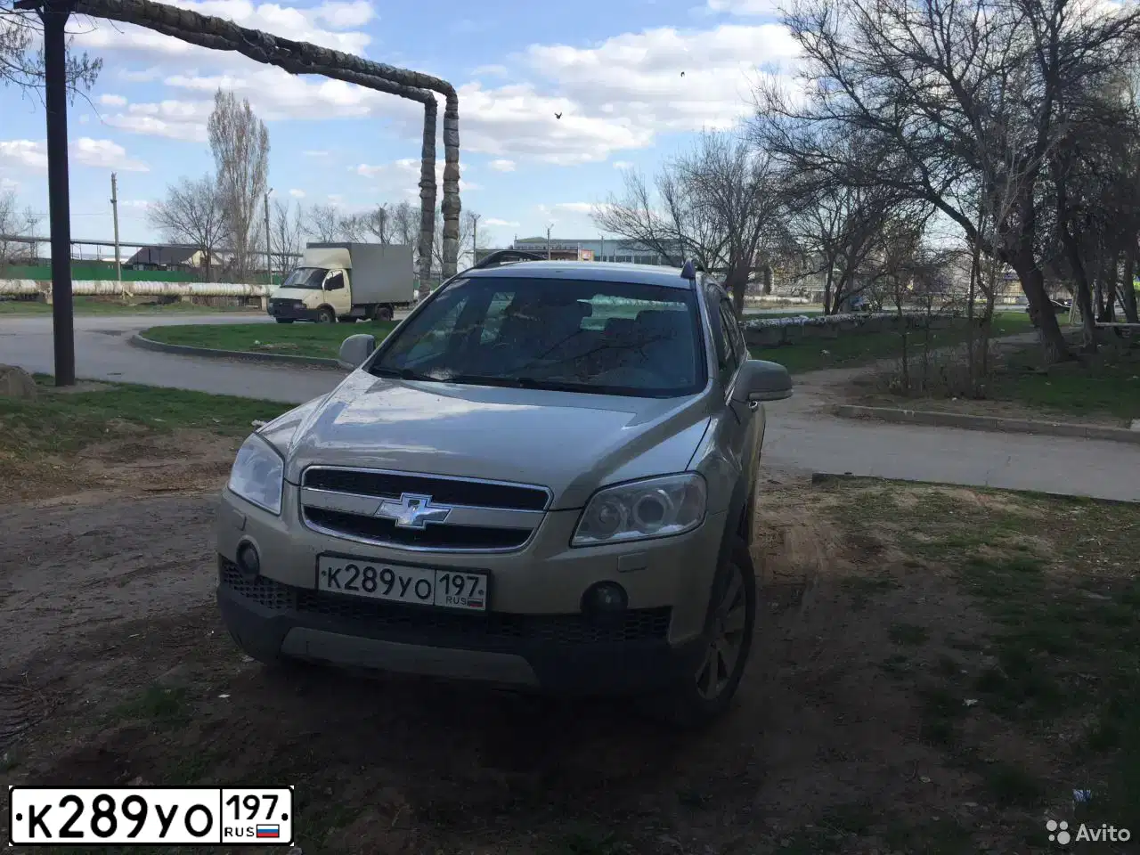 Фото автомобиля CHEVROLET CAPTIVA, 2008 — госномер У057СО150. Цвет: БЕЖЕВЫЙ