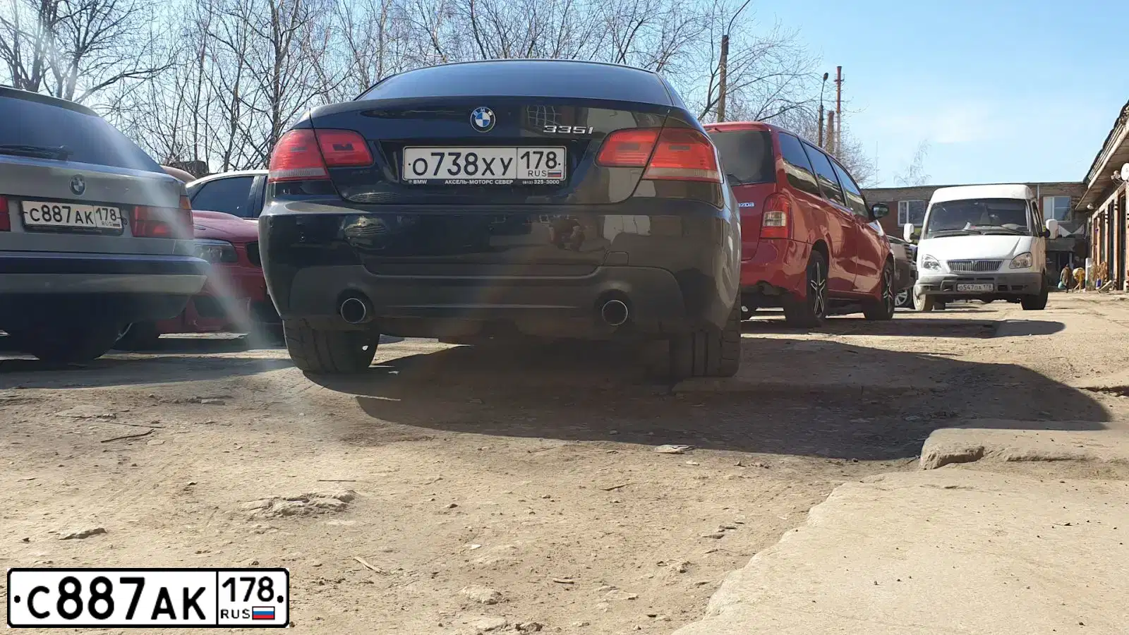Фото автомобиля BMW SERIE 5, 1993 — госномер С887АК178. Цвет: СЕРЫЙ