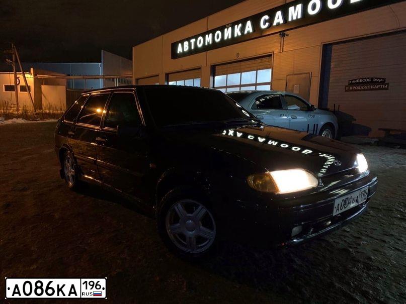 Фото автомобиля LADA 2190 GRANTA, 2013 — госномер А086КА196. Цвет: СЕРЫЙ