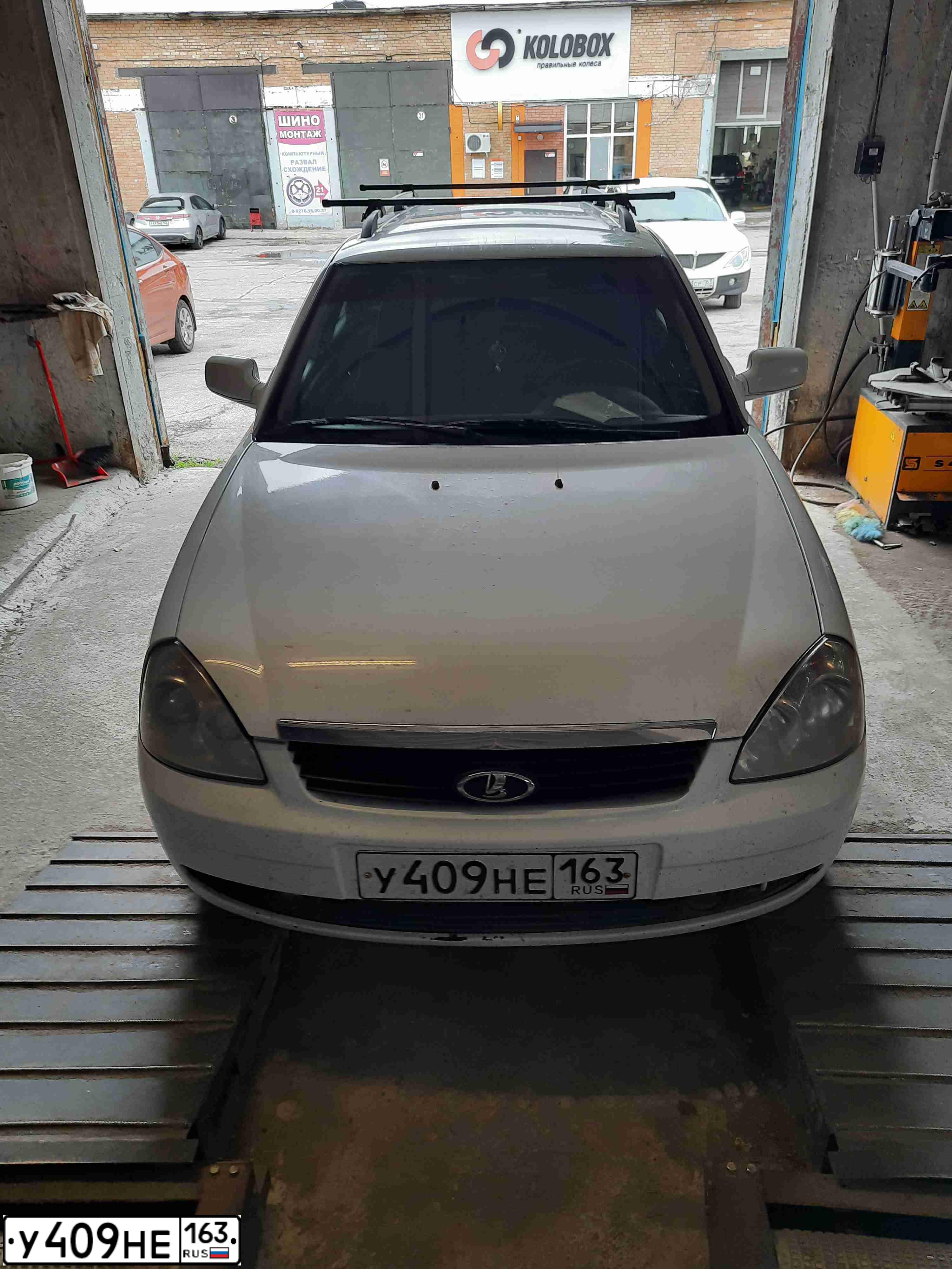 Фото автомобиля LADA 2171 PRIORA, 2009 — госномер А906ОХ163. Цвет: Белый