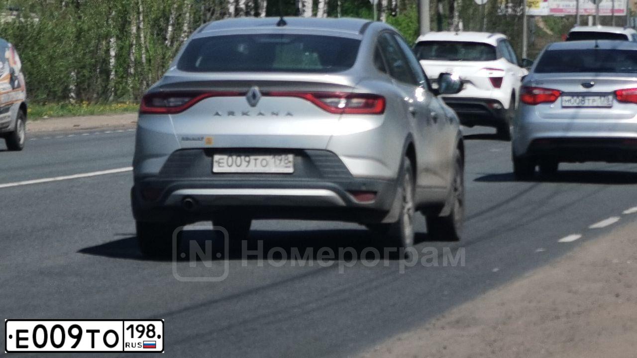 Фото автомобиля RENAULT ARKANA, 2019 — госномер Е009ТО198. Цвет: СВЕТЛО-СЕРЫЙ