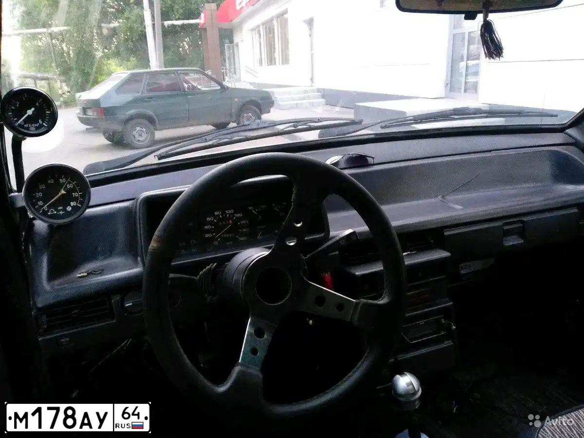 Фото автомобиля LADA 2108 SAMARA, 1995 — госномер К585ТВ64. Цвет: ТЕМНО СИНИЙ